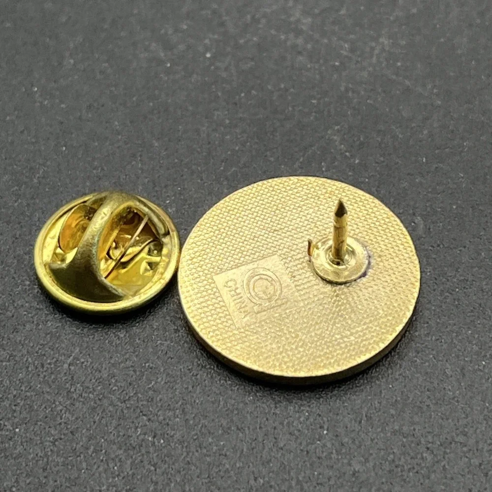 Tri Cities Visitor & Convention Bureau Gold Tone Lapel‎ Hat Pin